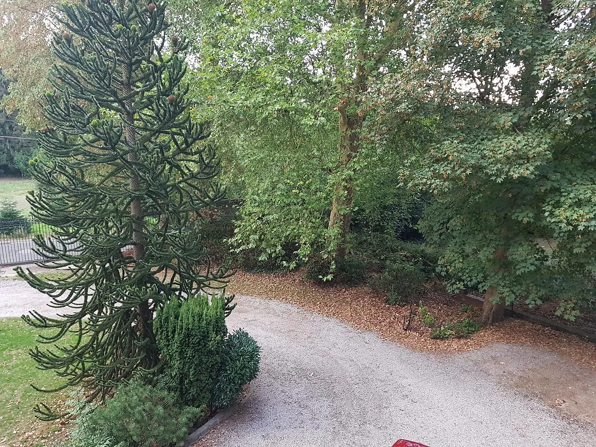Chateau Lambert Moulinsart Hotel, Shuttle Airport, Long Term Parking, Snooker, Large Terrasse, Dinner, Breakfast Charleroi Hotel