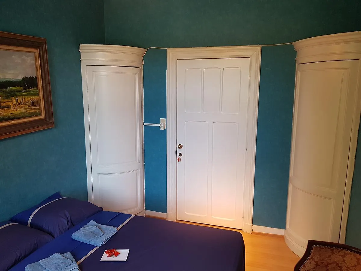 Hotel Chateau Lambert Moulinsart Hotel, Shuttle Airport, Long Term Parking, Snooker, Large Terrasse, Dinner, Breakfast Charleroi