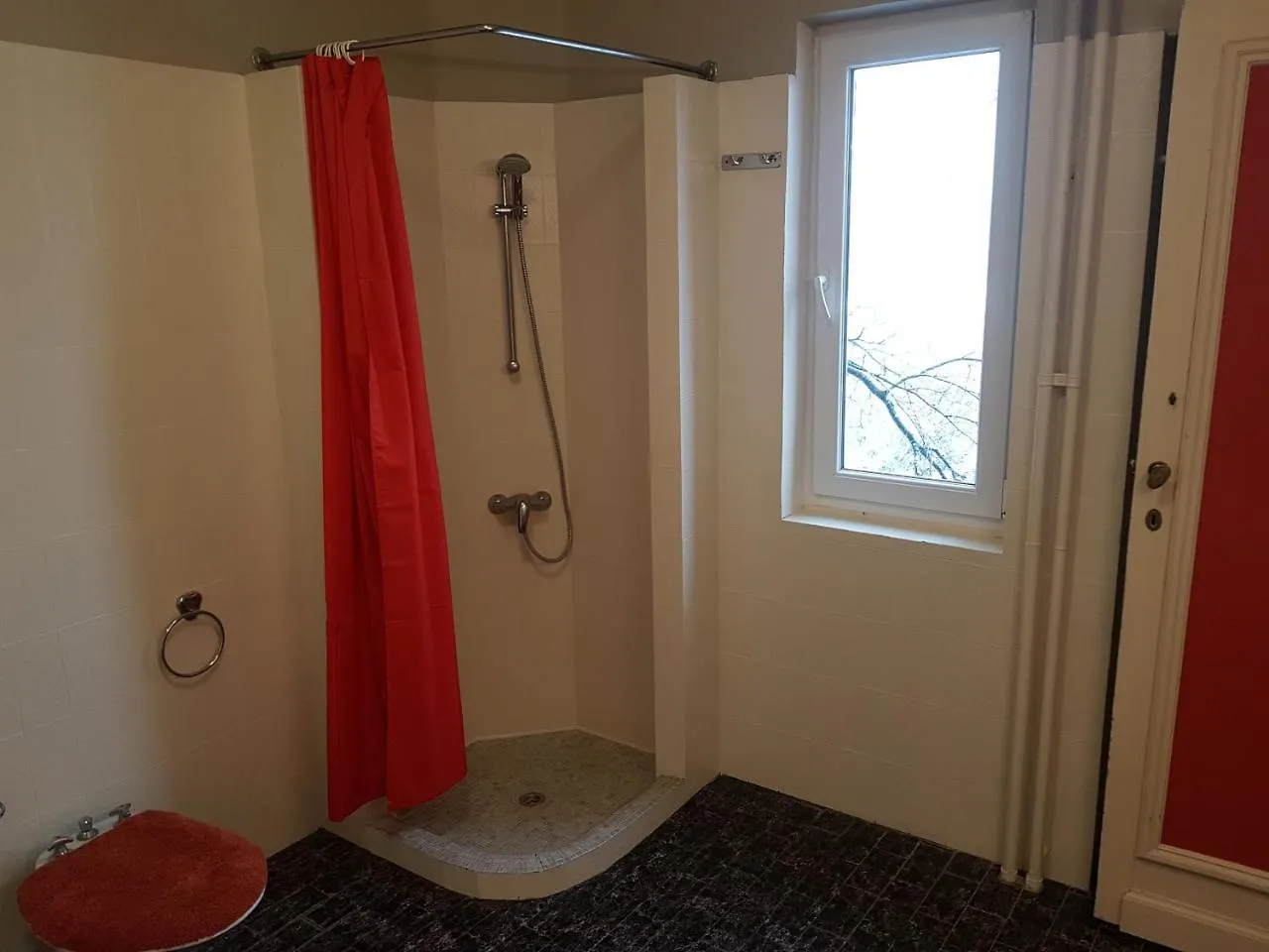Chateau Lambert Moulinsart Hotel, Shuttle Airport, Long Term Parking, Snooker, Large Terrasse, Dinner, Breakfast Charleroi 0*,  Belgium