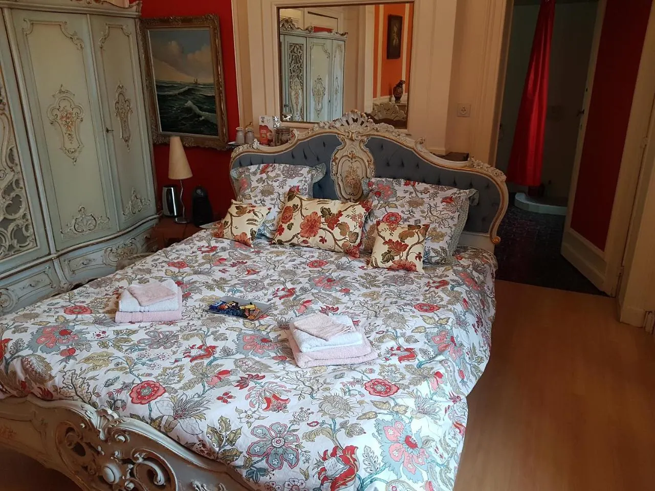 Hotel Chateau Lambert Moulinsart Hotel, Shuttle Airport, Long Term Parking, Snooker, Large Terrasse, Dinner, Breakfast Charleroi